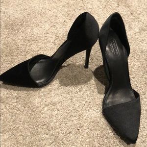 Like NEW - Coach D’orsay Pumps. Size 9B